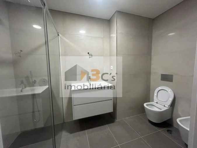 Apartamento T3 para Venda em Cedofeita, Santo Ildefonso, Sé, Miragaia, São Nicolau e Vitória Foto 18