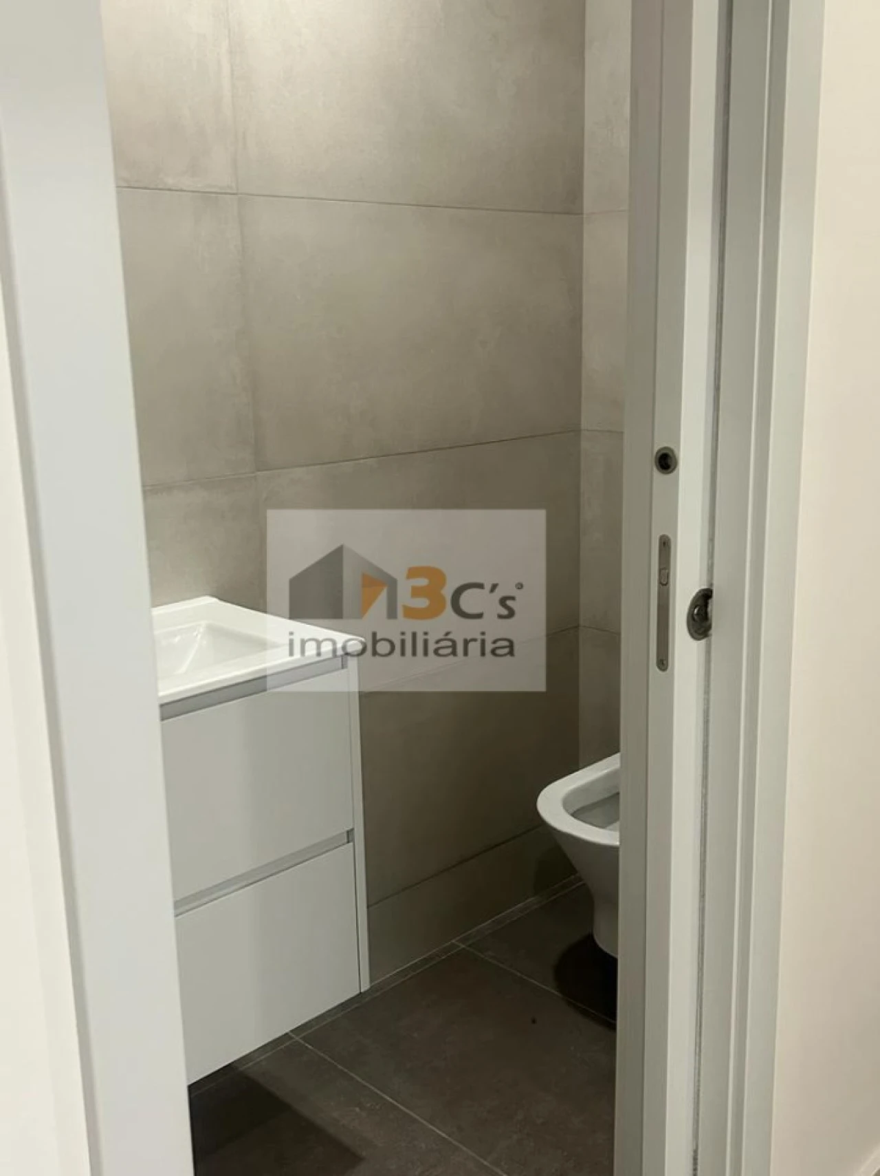 Apartamento T3 para Venda em Cedofeita, Santo Ildefonso, Sé, Miragaia, São Nicolau e Vitória Foto 11