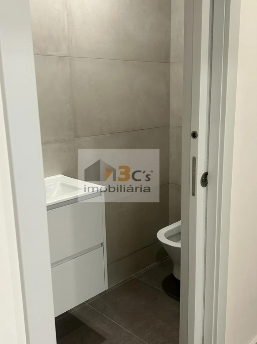 Apartamento T3 para Venda em Cedofeita, Santo Ildefonso, Sé, Miragaia, São Nicolau e Vitória Foto 11