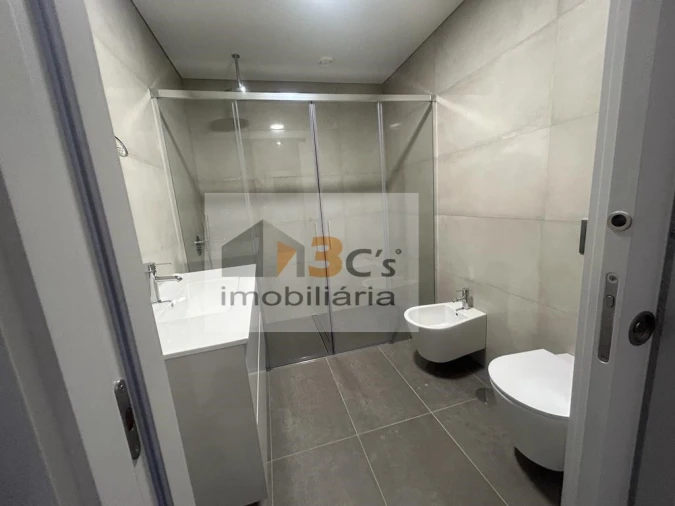 Apartamento T3 para Venda em Cedofeita, Santo Ildefonso, Sé, Miragaia, São Nicolau e Vitória Foto 12