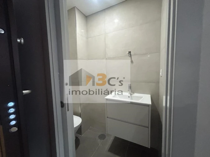 Apartamento T3 para Venda em Cedofeita, Santo Ildefonso, Sé, Miragaia, São Nicolau e Vitória Foto 6