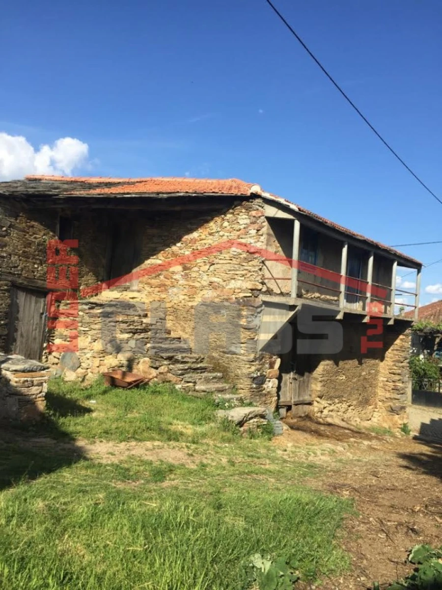 Moradia para Venda em Quirás e Pinheiro Novo Foto 7