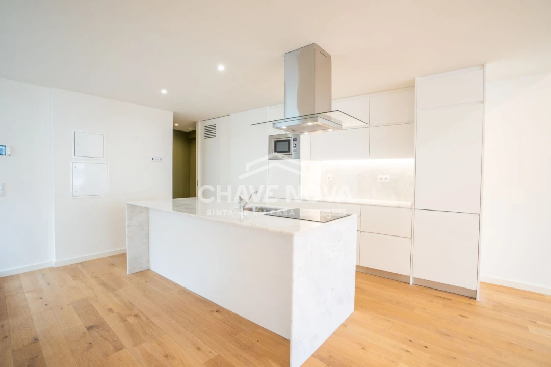 Apartamento T2 para Arrendamento em Cedofeita, Santo Ildefonso, Sé, Miragaia, São Nicolau e Vitória Foto 4