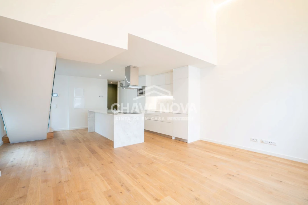 Apartamento T2 para Arrendamento em Cedofeita, Santo Ildefonso, Sé, Miragaia, São Nicolau e Vitória Foto 7