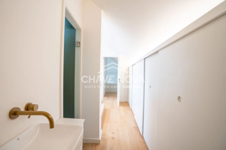 Apartamento T2 para Arrendamento em Cedofeita, Santo Ildefonso, Sé, Miragaia, São Nicolau e Vitória Foto 11