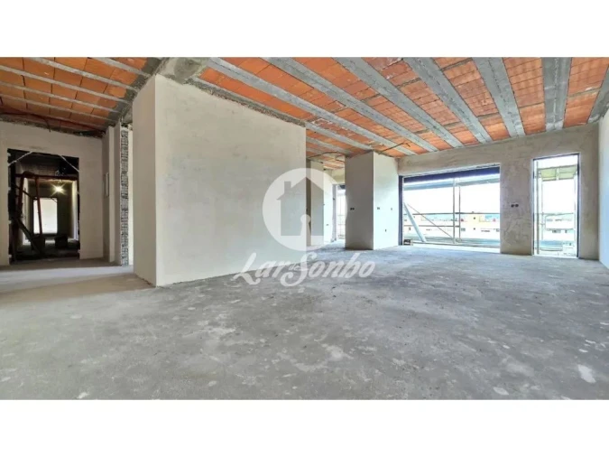 Apartamento T3 para Venda em Castêlo da Maia Foto 14