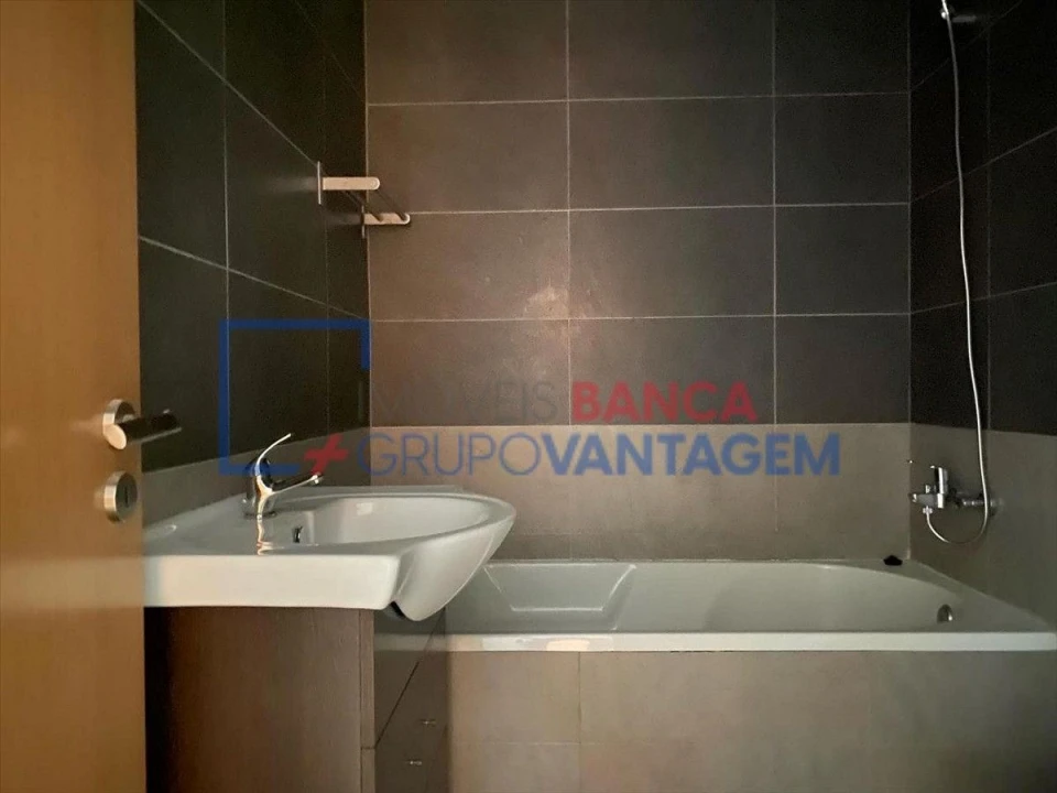 Apartamento T2 para Venda em Quinta do Anjo Foto 3