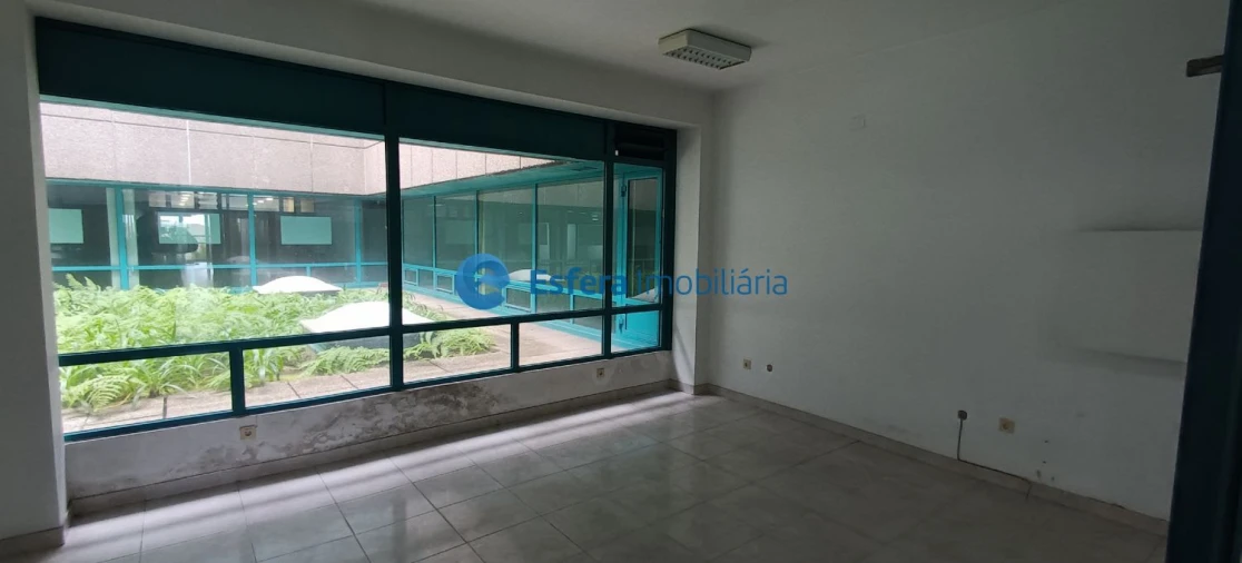 Loja para Arrendamento em Perafita, Lavra e Santa Cruz do Bispo Foto 9