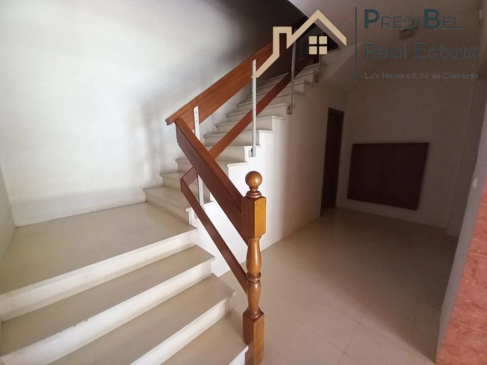 Apartamento T2 para Venda em Castanheira do Ribatejo e Cachoeiras Foto 4