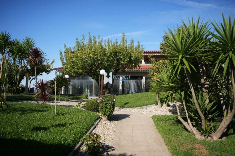 Moradia T9 para Venda em Vila Cova e Feitos Foto 8