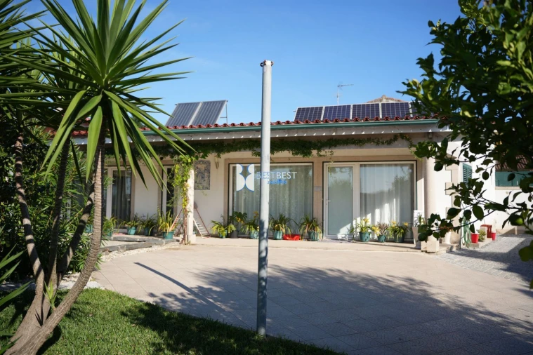 Moradia T9 para Venda em Vila Cova e Feitos Foto 12