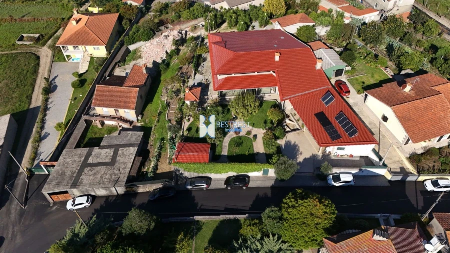 Moradia T9 para Venda em Vila Cova e Feitos Foto 23