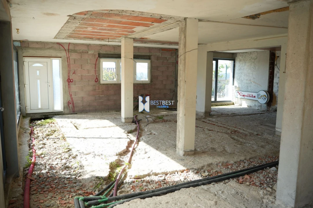 Moradia T9 para Venda em Vila Cova e Feitos Foto 19