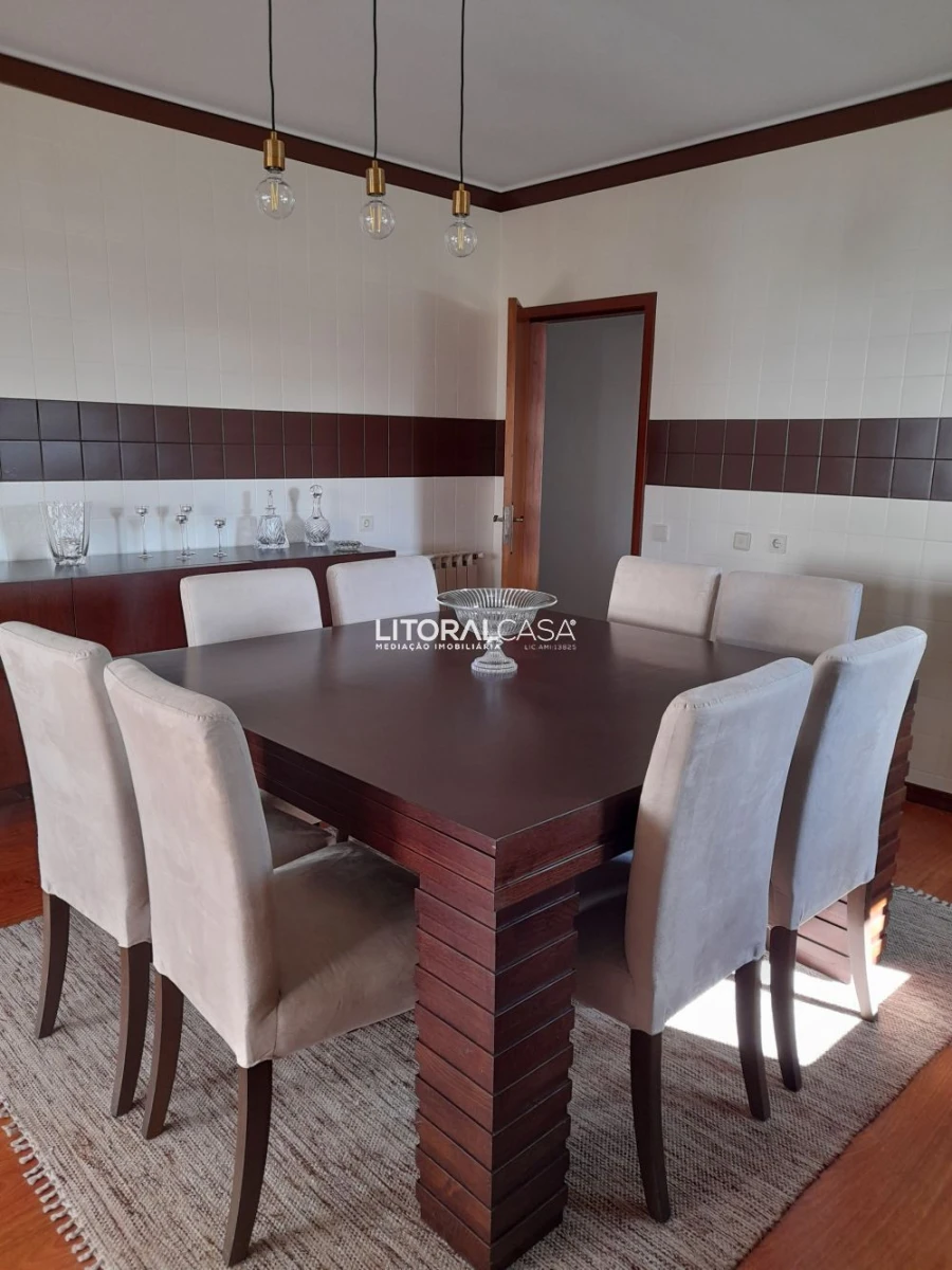 Moradia T7 para Venda em Aradas Foto 35