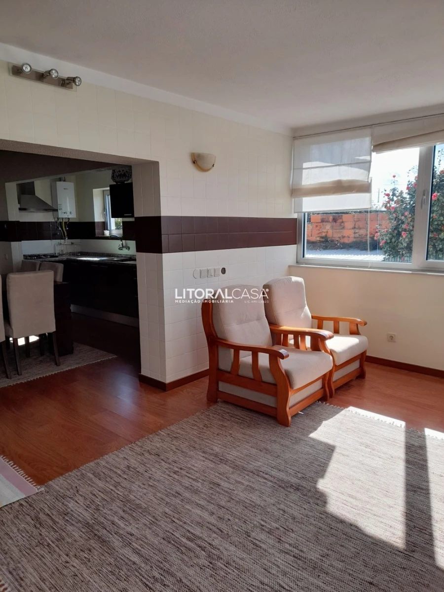 Moradia T7 para Venda em Aradas Foto 19