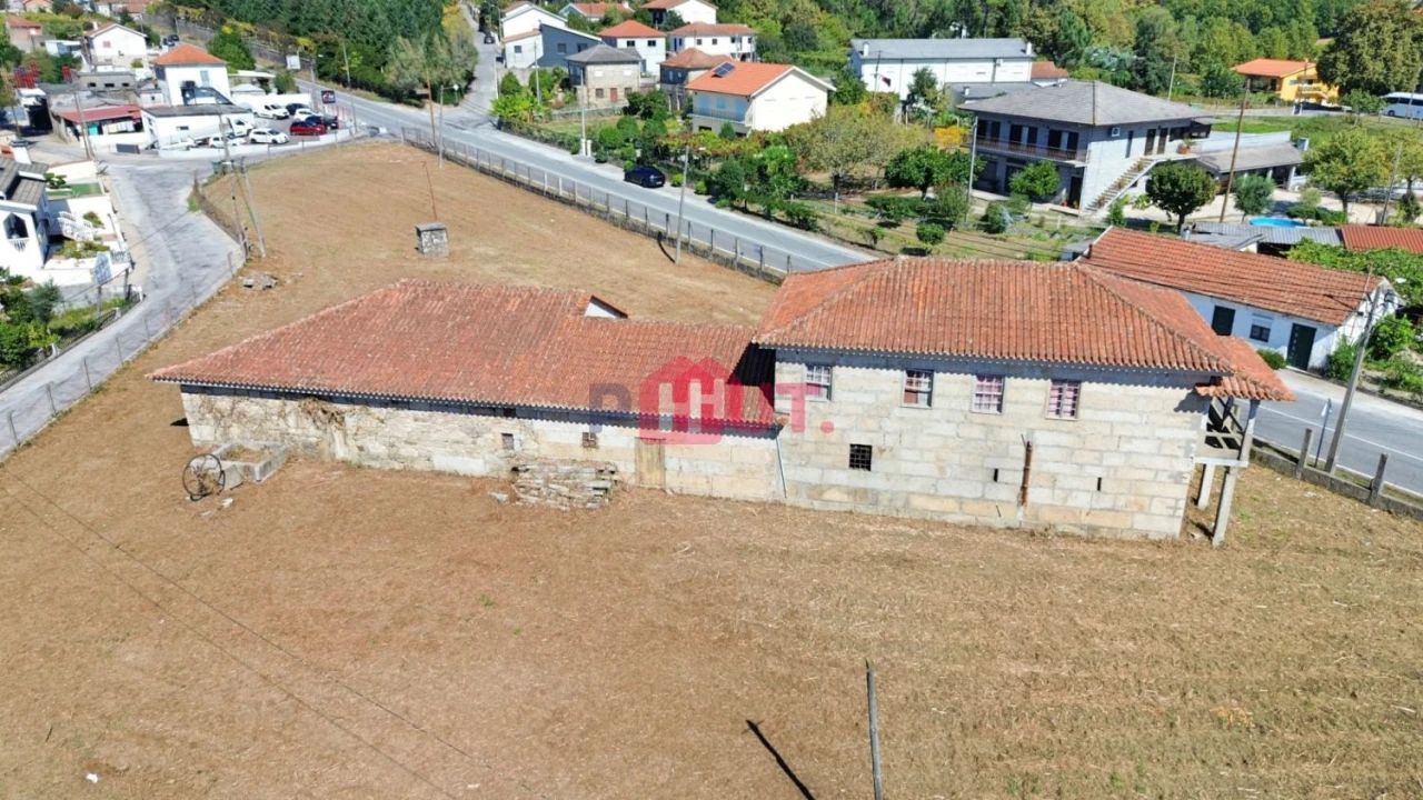 Moradia T5 para Venda em Nespereira e Casais Foto 3