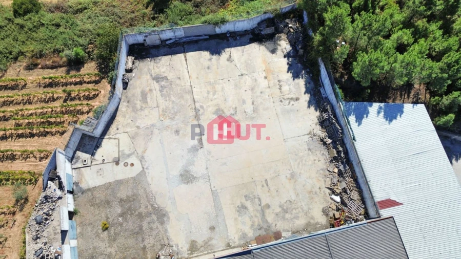 Loja para Venda em Constantim e Vale de Nogueiras Foto 7