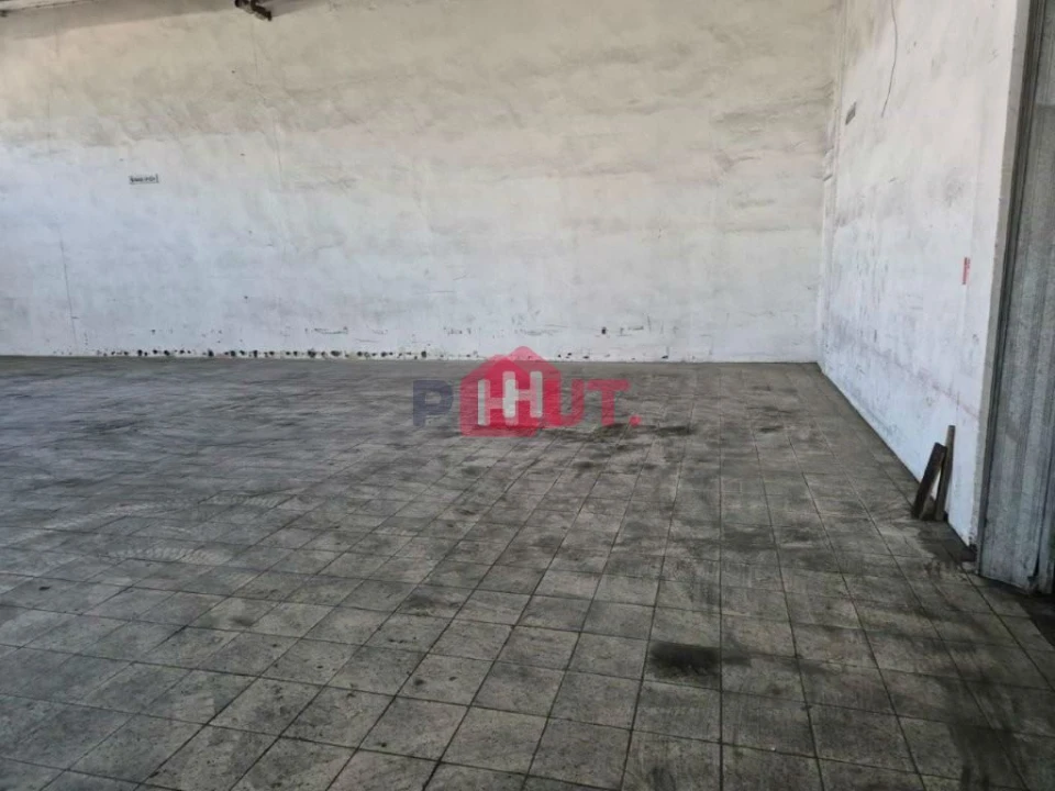 Loja para Venda em Constantim e Vale de Nogueiras Foto 33