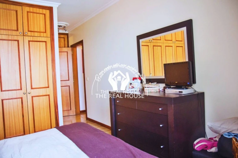 Apartamento T2 para Venda em São Martinho Foto 11