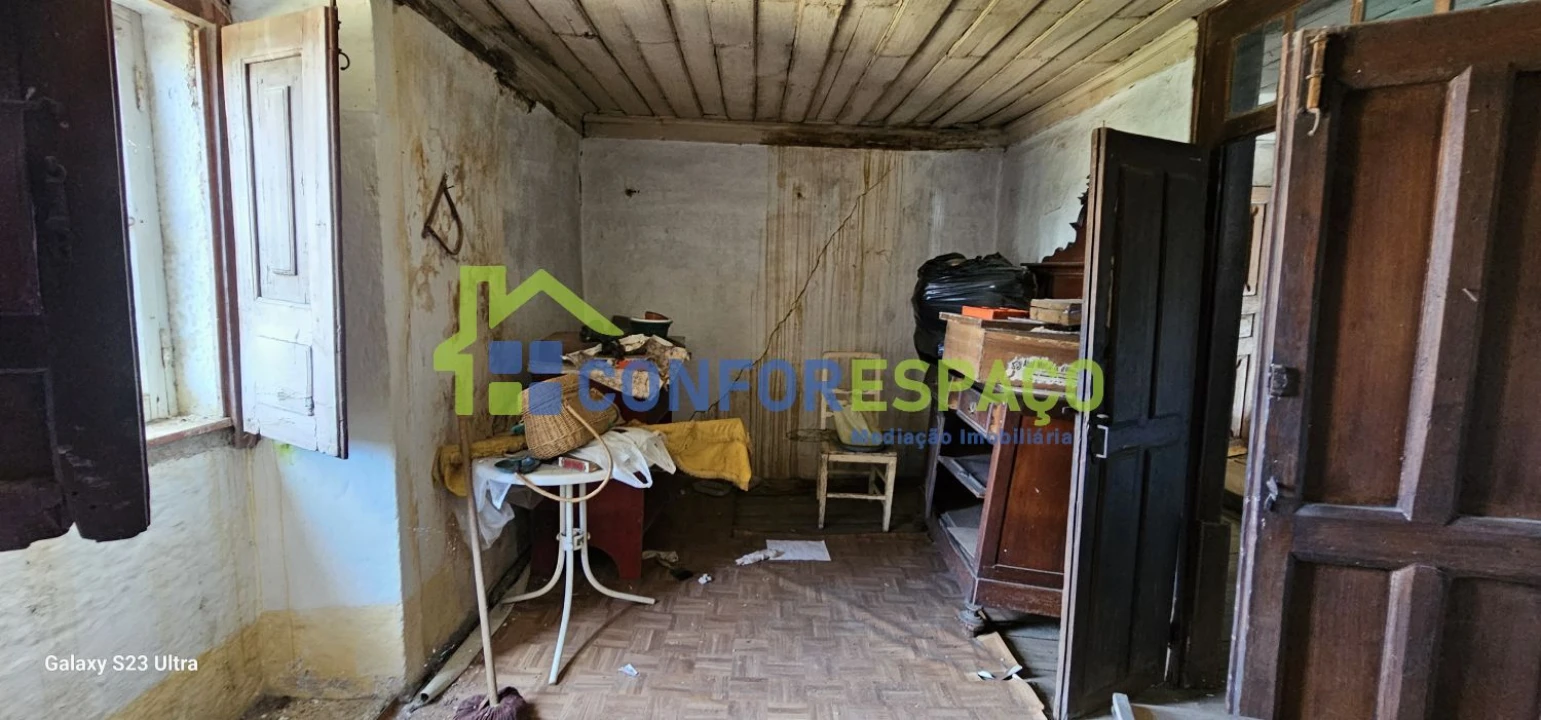 Loja para Venda em Póvoa de Rio de Moinhos e Cafede Foto 13