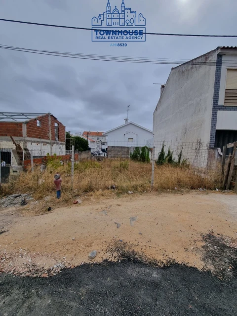 Terreno para Venda em Laranjeiro e Feijó