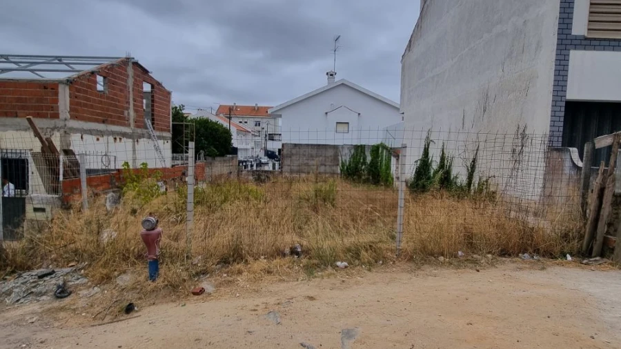 Terreno para Venda em Laranjeiro e Feijó