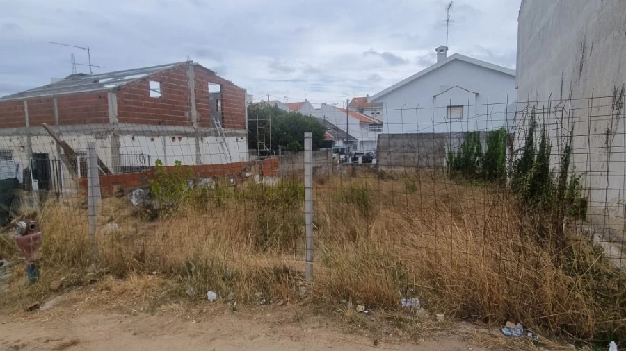 Terreno para Venda em Laranjeiro e Feijó