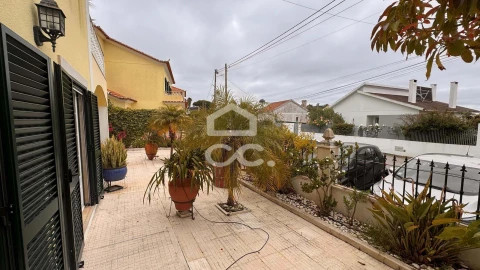 Moradia T4 para Venda em Ericeira