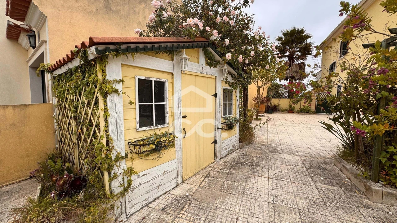 Moradia T4 para Venda em Ericeira Foto 29