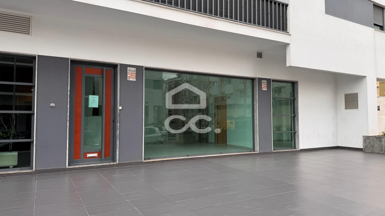 Negócio para Venda em Odivelas Foto 1