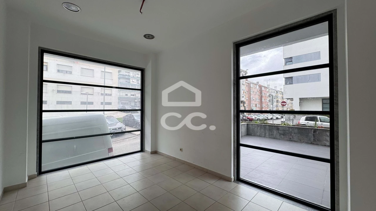 Negócio para Venda em Odivelas Foto 5