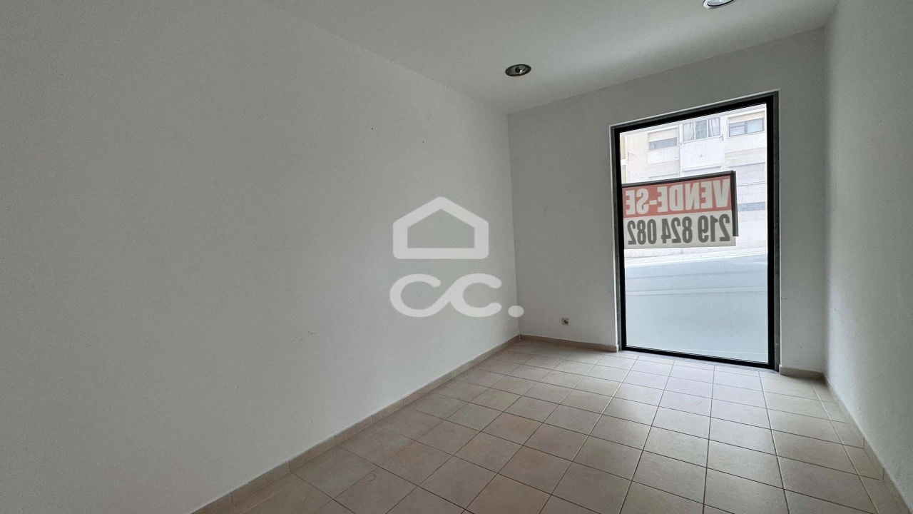 Negócio para Venda em Odivelas Foto 9