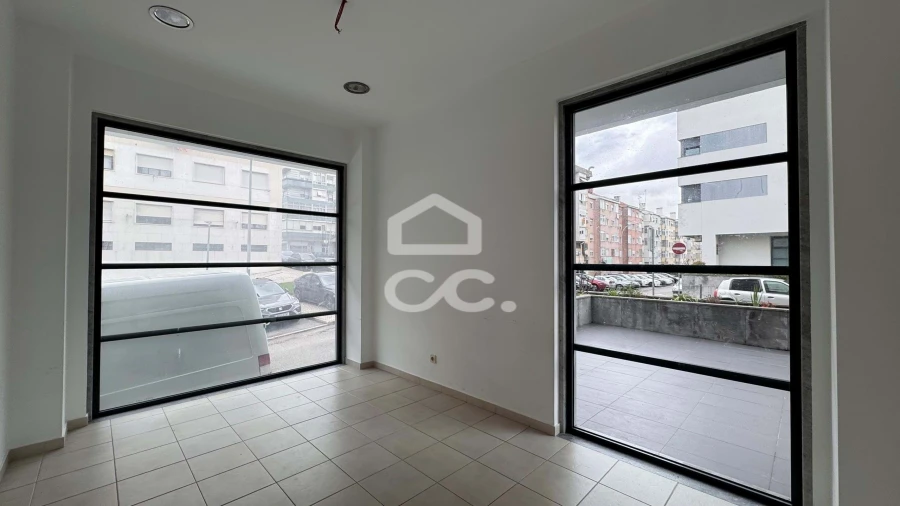 Negócio para Venda em Odivelas Foto 5