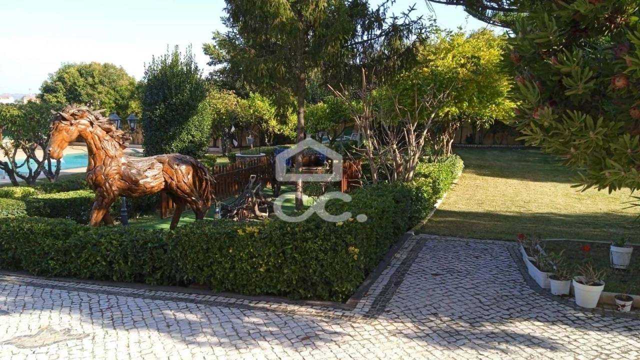 Quinta T3 para Venda em Agualva e Mira-Sintra Foto 9