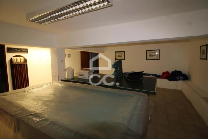 Moradia T6 para Venda em Loures