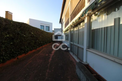 Moradia T6 para Venda em Loures