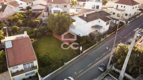 Moradia T6 para Venda em Loures