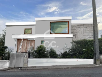 Moradia T6 para Venda em Loures
