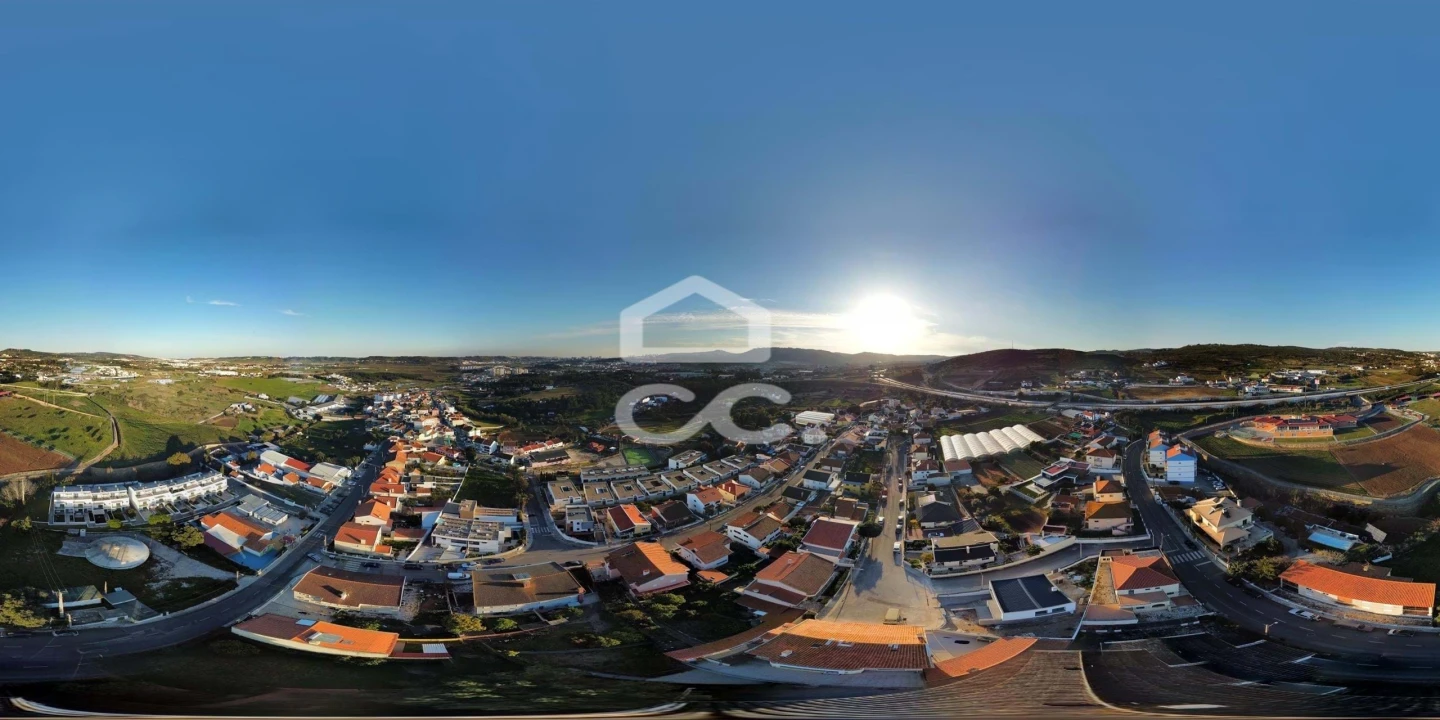 Moradia T6 para Venda em Loures Foto 37