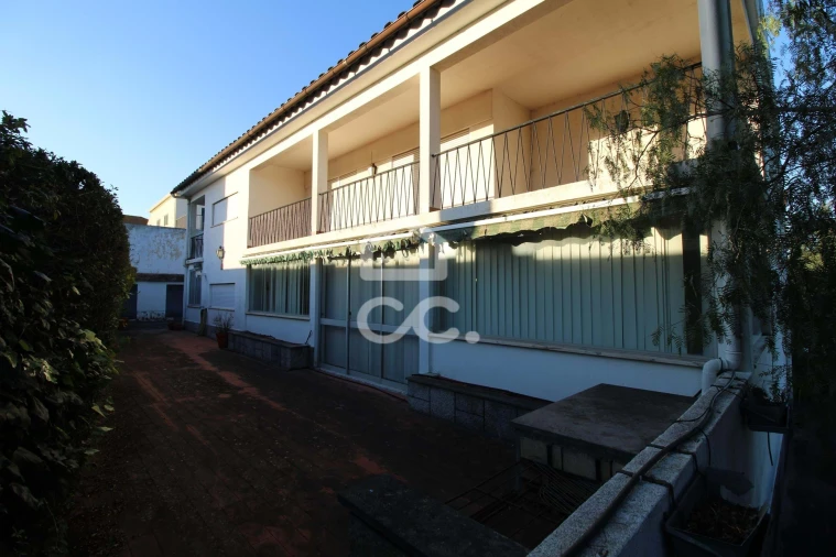 Moradia T6 para Venda em Loures Foto 13