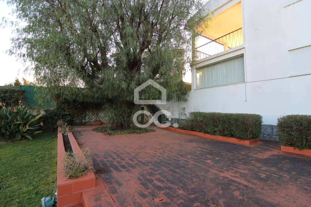 Moradia T6 para Venda em Loures Foto 14