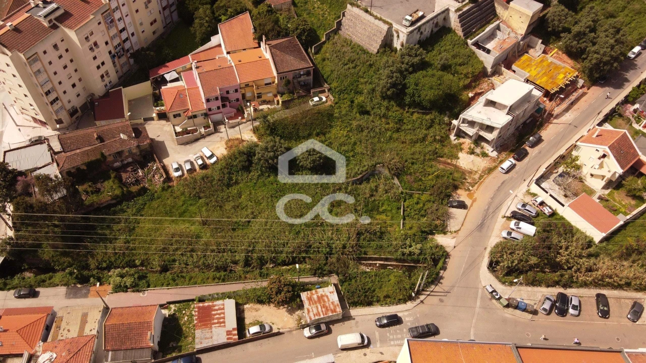 Terreno para Venda em Odivelas Foto 4