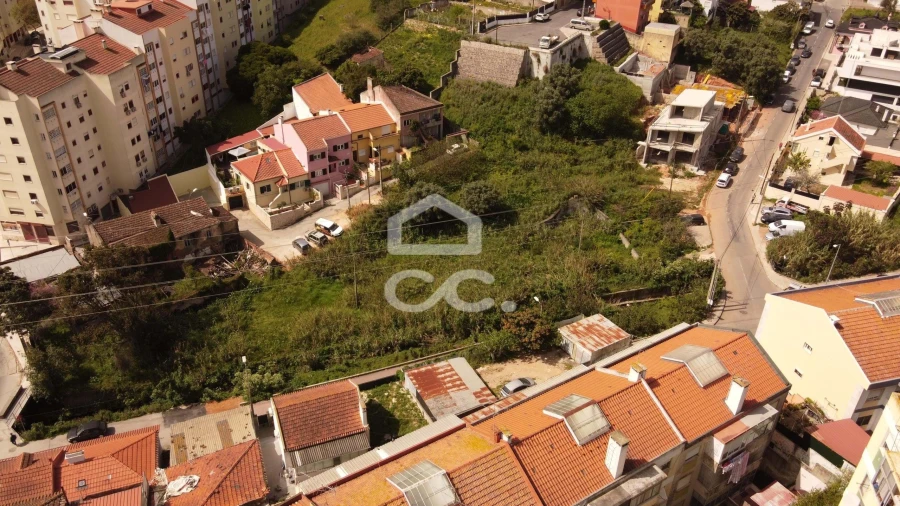 Terreno para Venda em Odivelas Foto 6