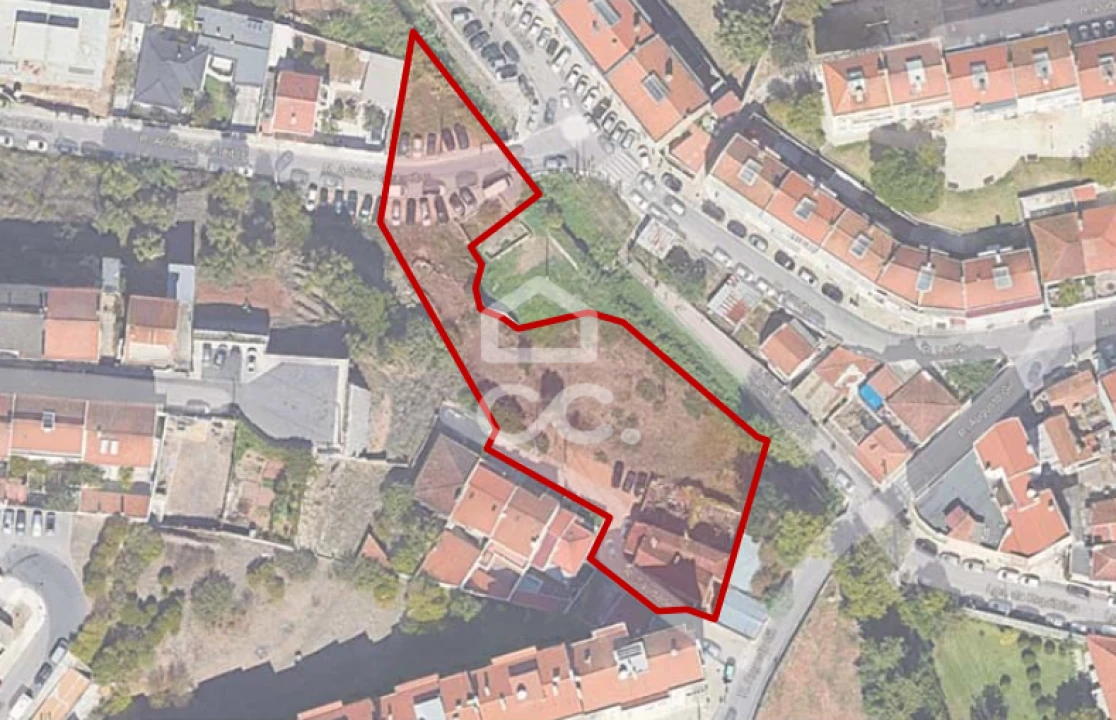 Terreno para Venda em Odivelas Foto 1