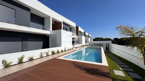 Moradia T4 para Venda em Loures