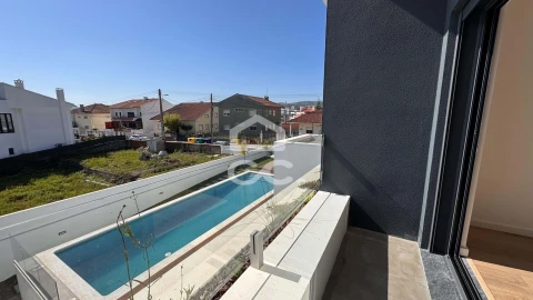 Moradia T4 para Venda em Loures
