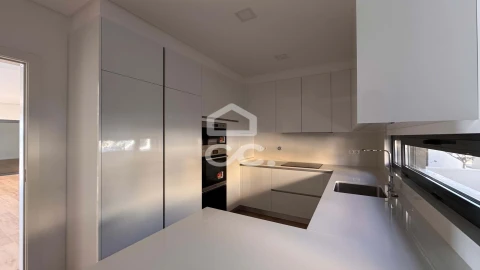Moradia T4 para Venda em Loures