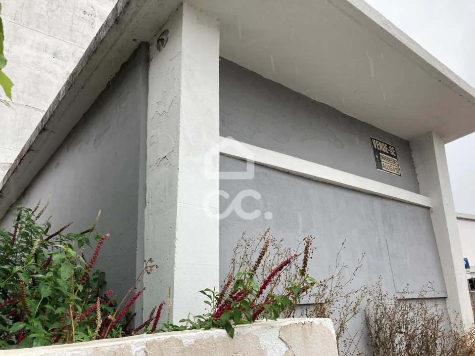 Negócio para Venda em Pontinha e Famões Foto 1