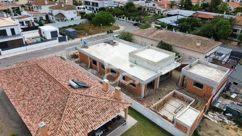 Moradia T5 para Venda em Azeitão (São Lourenço e São Simão)