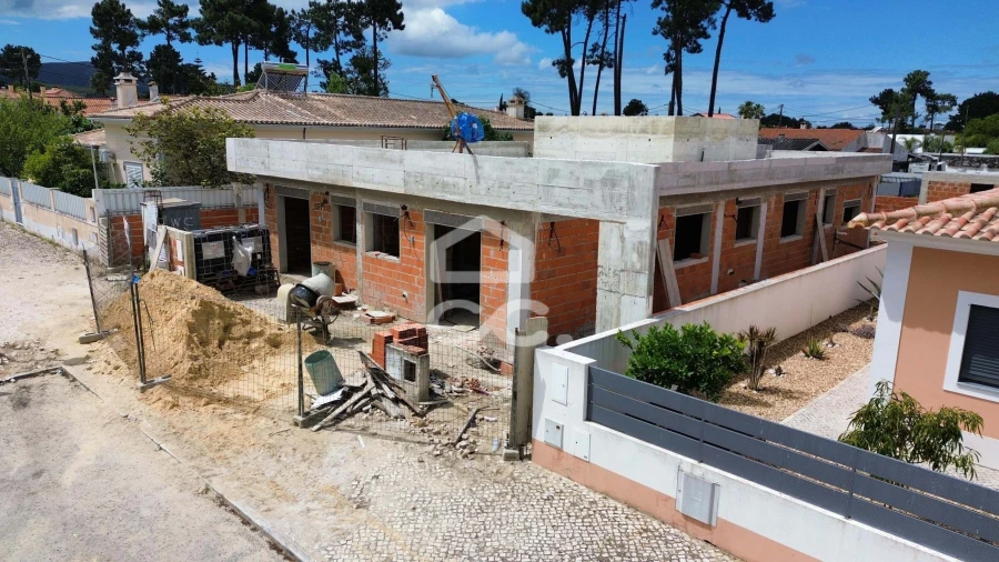 Moradia T5 para Venda em Azeitão (São Lourenço e São Simão) Foto 16